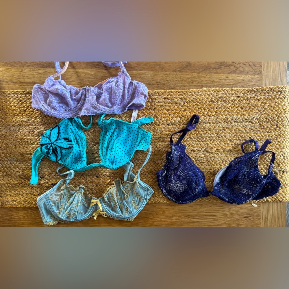 Lot of Victoria Secret Very Sexy Bras 34 C